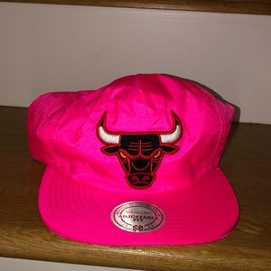 Adjustable neon pink Chicago bulls baseball cap